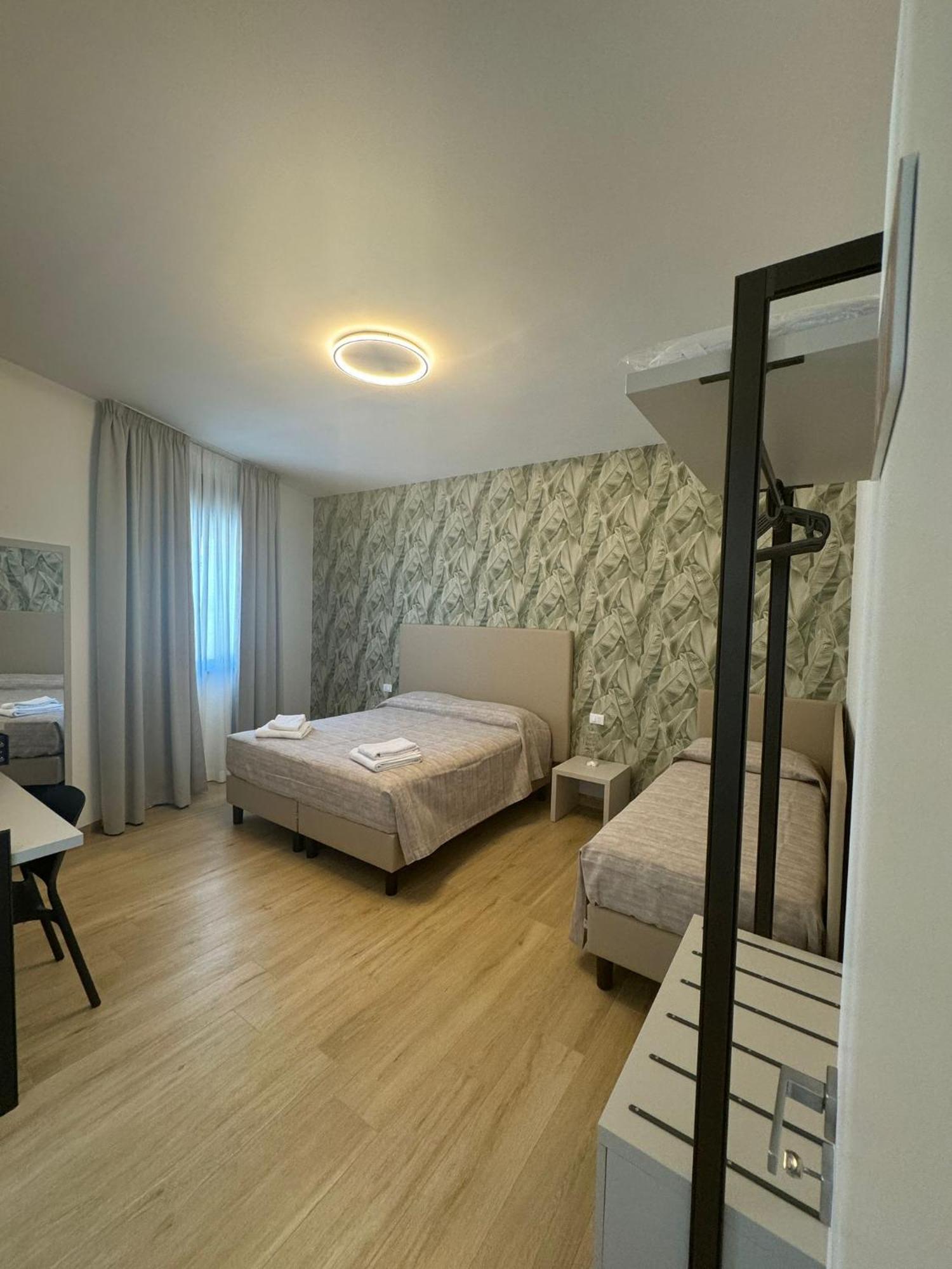 Guest House Al Porto Чивитавеккья Экстерьер фото